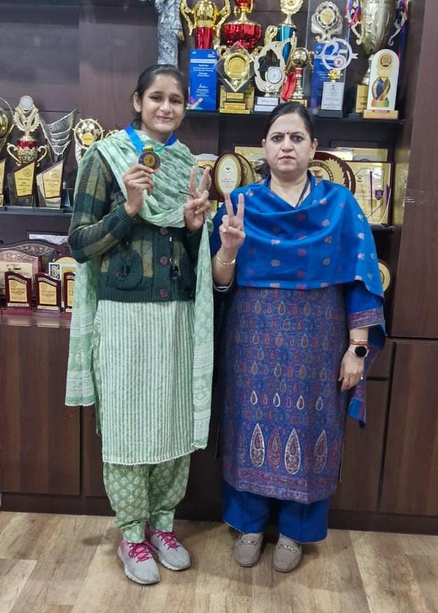 BVM Kitchlu Nagar Sports Teacher Ms Priyanka WINS LAURELS AT TARSEM MEMORIAL JUDO TOURNAMENT